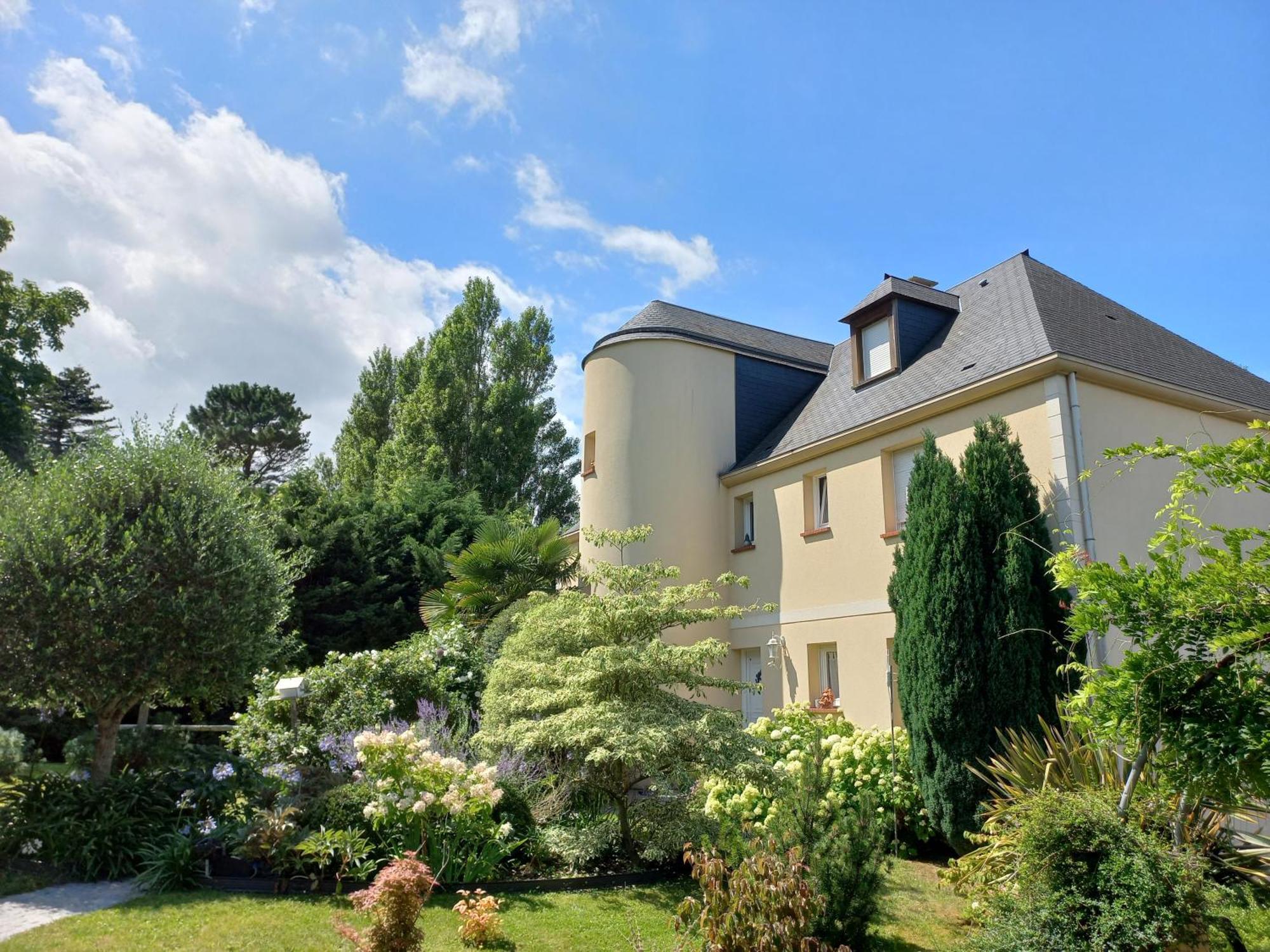 Appartements Et Gite Les Hauts De Sophia Trouville-sur-Mer Exterior photo