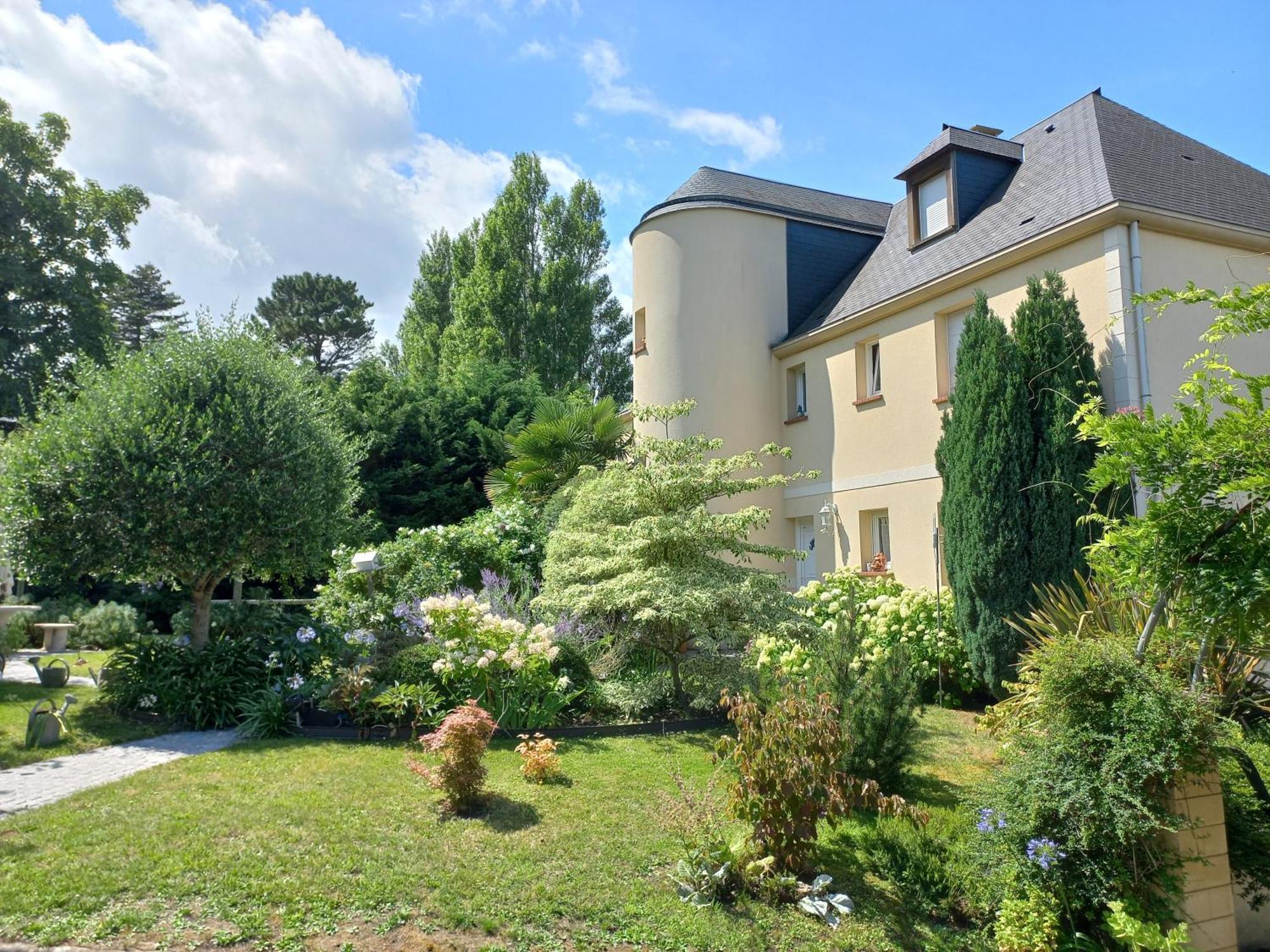 Appartements Et Gite Les Hauts De Sophia Trouville-sur-Mer Exterior photo