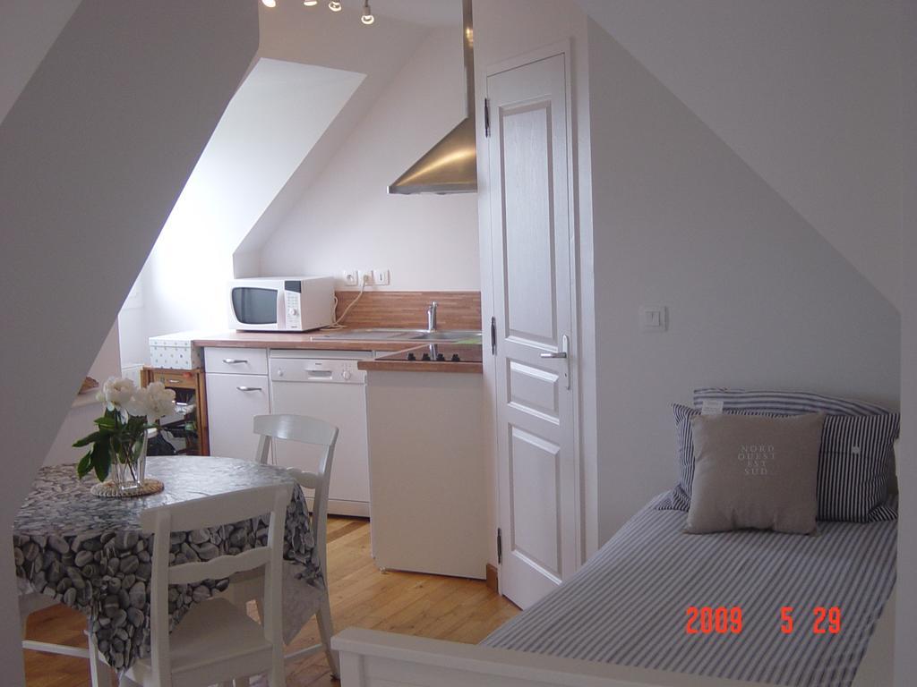 Appartements Et Gite Les Hauts De Sophia Trouville-sur-Mer Exterior photo