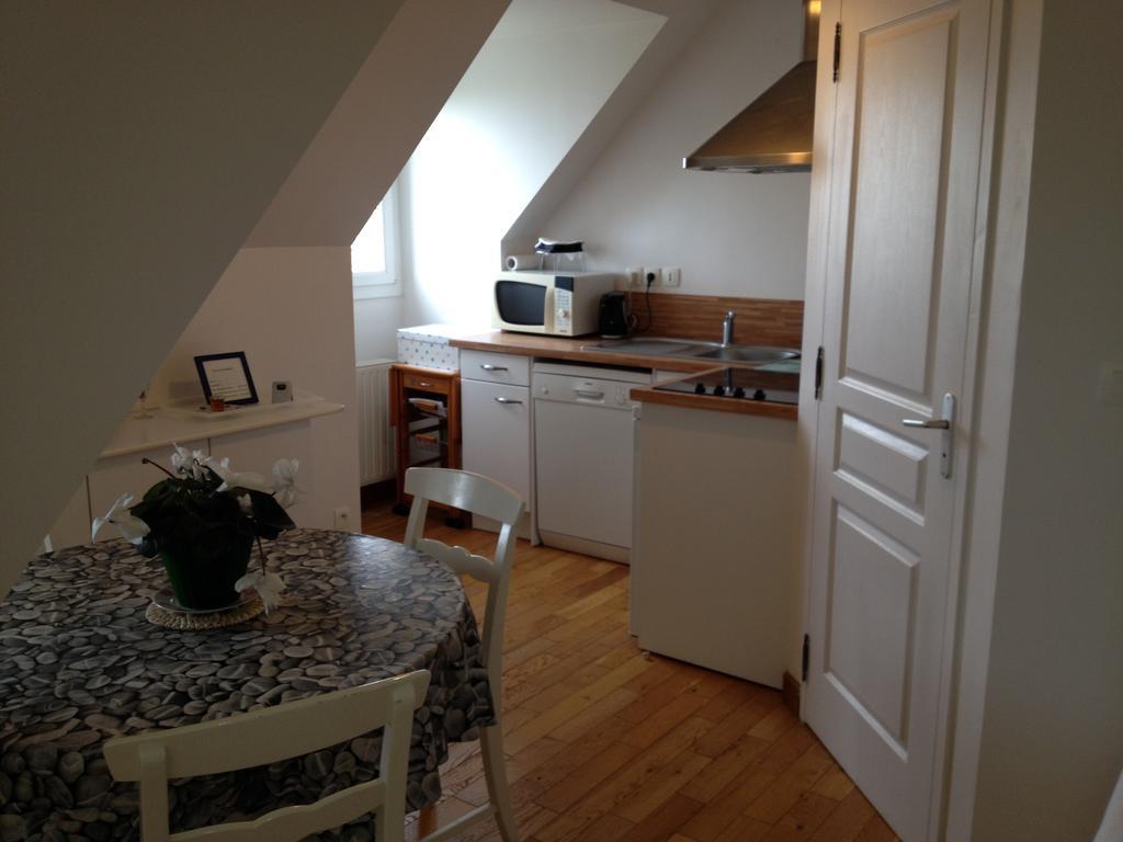 Appartements Et Gite Les Hauts De Sophia Trouville-sur-Mer Exterior photo