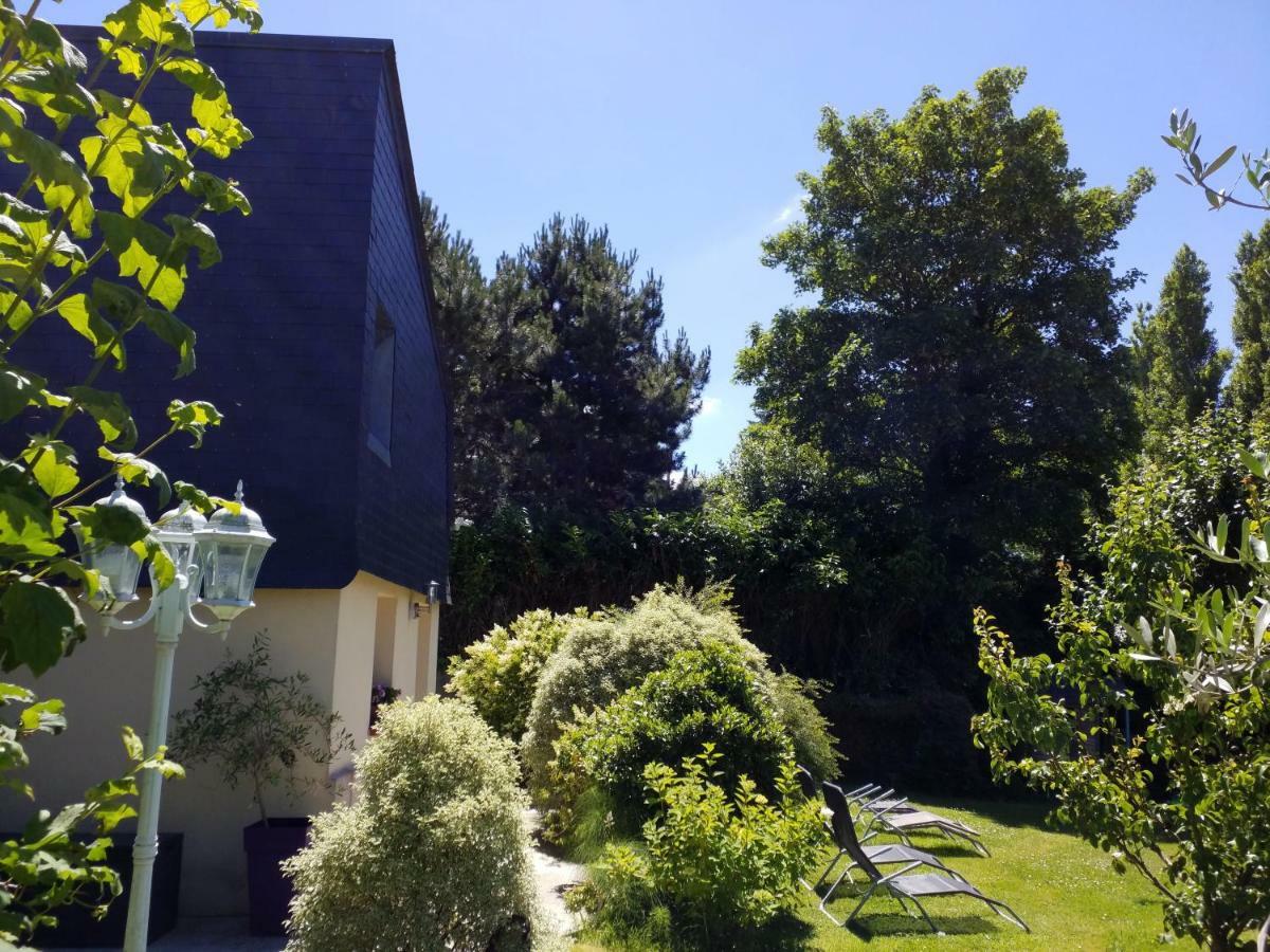 Appartements Et Gite Les Hauts De Sophia Trouville-sur-Mer Exterior photo
